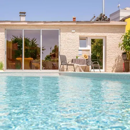In With Outdoor Swimming Pool *