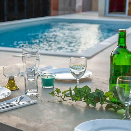 In With Outdoor Swimming Pool Apartment